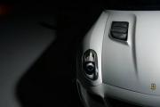 锦上添花! 法拉利599改装碳纤维材质套件
