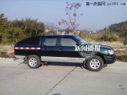 日產(chǎn)皮卡車運(yùn)動款后箱蓋改裝展示