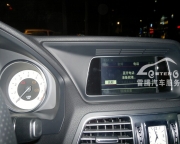 [影音导航] 深圳奔驰E200加装GPS导航仪/奔驰导航升级手写凯立德地图导航/加倒车影像蓝牙