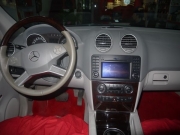 【佛山酷車旋律】奔馳ML350原車屏升級(jí)手寫凱立德導(dǎo)航倒..