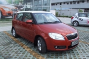 車衣裳全車亮光蒂芙尼藍(lán)改裝斯柯達(dá)