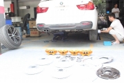寶馬 BMW F30 328i 改裝德國(guó)原廠Performance剎車套件