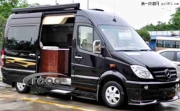 奔馳領(lǐng)特房車