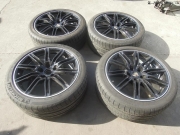 出售20寸保時(shí)捷卡宴原裝帶胎九成新現(xiàn)貨