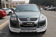 途銳全車(chē)亮光白車(chē)身改色案例