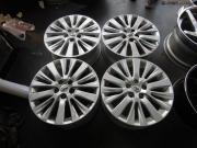 出售18寸阿爾法原裝輪轂九成新現(xiàn)貨