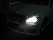 深圳汽車燈光改裝升級：奔馳C200改裝Q5透鏡【光速車改】