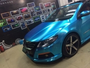 長(zhǎng)春YOGOO車身改色貼膜 大眾CC電鍍拉絲變色龍