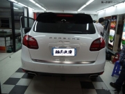 【佛山酷車旋律】卡宴原車屏升級(jí)手寫凱立德導(dǎo)航無..