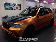 寶馬x5全車電鍍冰金車身改色案例