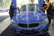 廣州汽車漆面美容護(hù)理寶馬320GT汽車漆面SONAX鍍晶作業(yè)實(shí)拍