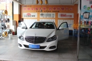 奔馳E200L 加裝導(dǎo)航選配倒車影像