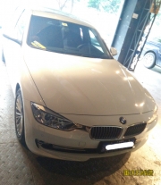 重慶五線(xiàn)譜汽車(chē)導(dǎo)航 寶馬3系安裝倒車(chē)軌跡