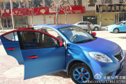 尼桑陽光全車原子藍局部搭配電鍍冰紅車身改色案例
