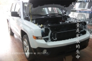 成都自由客改燈 吉普JEEP改裝原廠Q5小糸雙光透鏡氙氣大燈