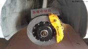 東莞中剎改-奧迪A4L改裝卡宴Brembo六活塞剎車套裝
