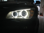 寧波專業(yè)改燈寶馬X1升級原廠高配大燈（騰龍改燈）