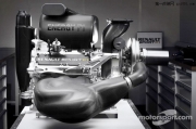 剑指梅赛德斯 雷诺展示新赛季F1发动机
