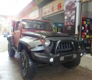 武漢汽車改色膜  牧馬人全車軍綠改色貼膜案例  武漢車魔....