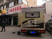帶著音樂去旅行，奔馳斯賓特房車音響改裝德國彩虹與美...