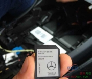 新款奔馳C180/C200/205加原廠倒車軌跡后視原廠導(dǎo)航地圖升級(jí)