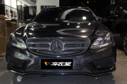 奔馳E260L全車星光鉆石系列之彩黑車身改色案例