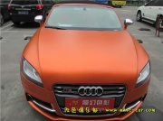 [外觀] 奧迪TT車身改顏色 深圳汽車改色貼膜哪里好 車衣裳膜幻色彩