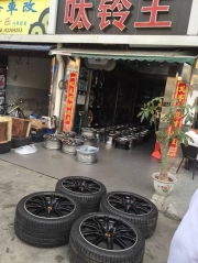 [輪轂輪胎] 卡宴 21寸 亮黑，極品少有現(xiàn)貨?。。?></a>
<a target=