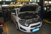 改裝愛(ài)唯歐汽車(chē)大燈Q5雙光透鏡寶馬款光導(dǎo)天使眼