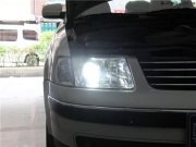 深圳汽車燈光改裝升級(jí)【光速車改】:帕薩特改裝Q5透鏡