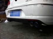 一臺(tái)CC上身RES Racing中尾段四出排氣配合烤藍(lán)尾嘴