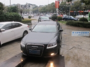 2010款?yuàn)W迪A6L激活原車藍(lán)牙電話,儀表盤同步顯示