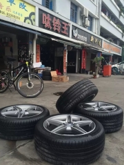 [輪轂輪胎] 奔馳 新C、AMG 現(xiàn)貨一套，18寸