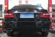 [進(jìn)排氣] 奔馳E級(jí)e200 e260 e280 e300 改裝S級(jí)中尾段排氣管 回壓鼓 跑車音改裝排氣管