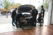 成都寶馬320改燈改裝3系豪華LED雙天使眼燈眉日行燈氙氣大燈