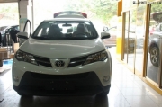 \新RAV4安裝飛歌開拓者DVD導(dǎo)航 倒車后視