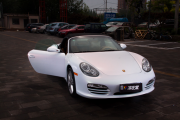 保時(shí)捷彩虹白車(chē)身改色